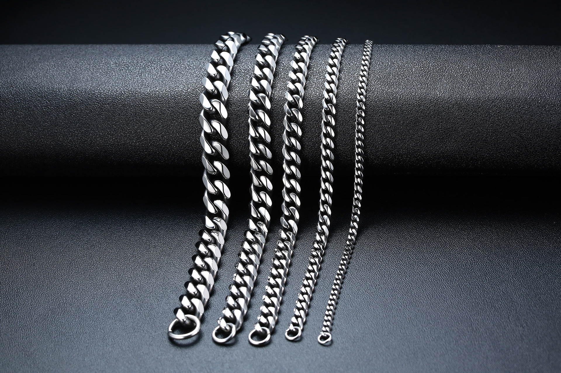 Stylish Stainless Steel Cuban Bracelet - Popular in Japan and South Korea - Image 2