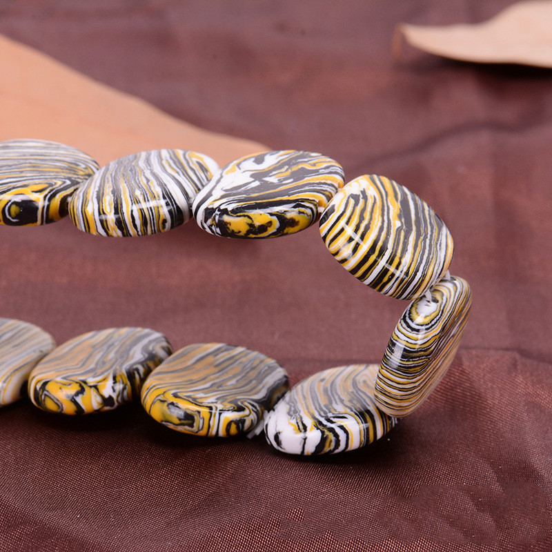 Stunning Original Malachite Bracelet with Golden Zebra Pattern Design - Image 4