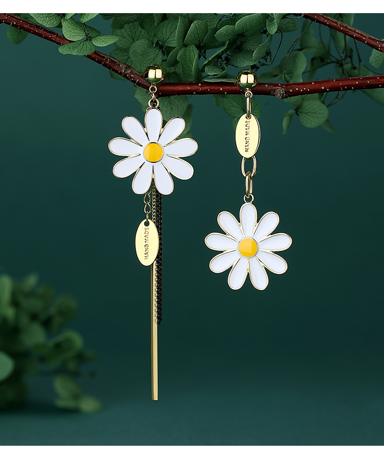 Stylish Long Tassel Asymmetric Flower Earrings for Elegant Looks - Image 2