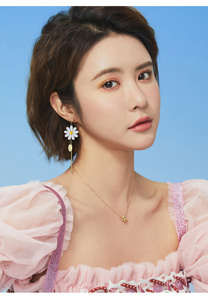 Stylish Long Tassel Asymmetric Flower Earrings for Elegant Looks - Image 17