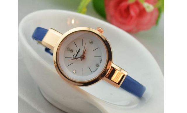Vintage-Inspired Fashion Watch with Stylish Bracelet Design - Image 6
