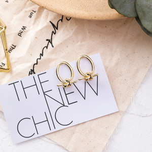 Stylish Cold Oval Knotted Stud Earrings - Artistic Jewelry for Every Occasion