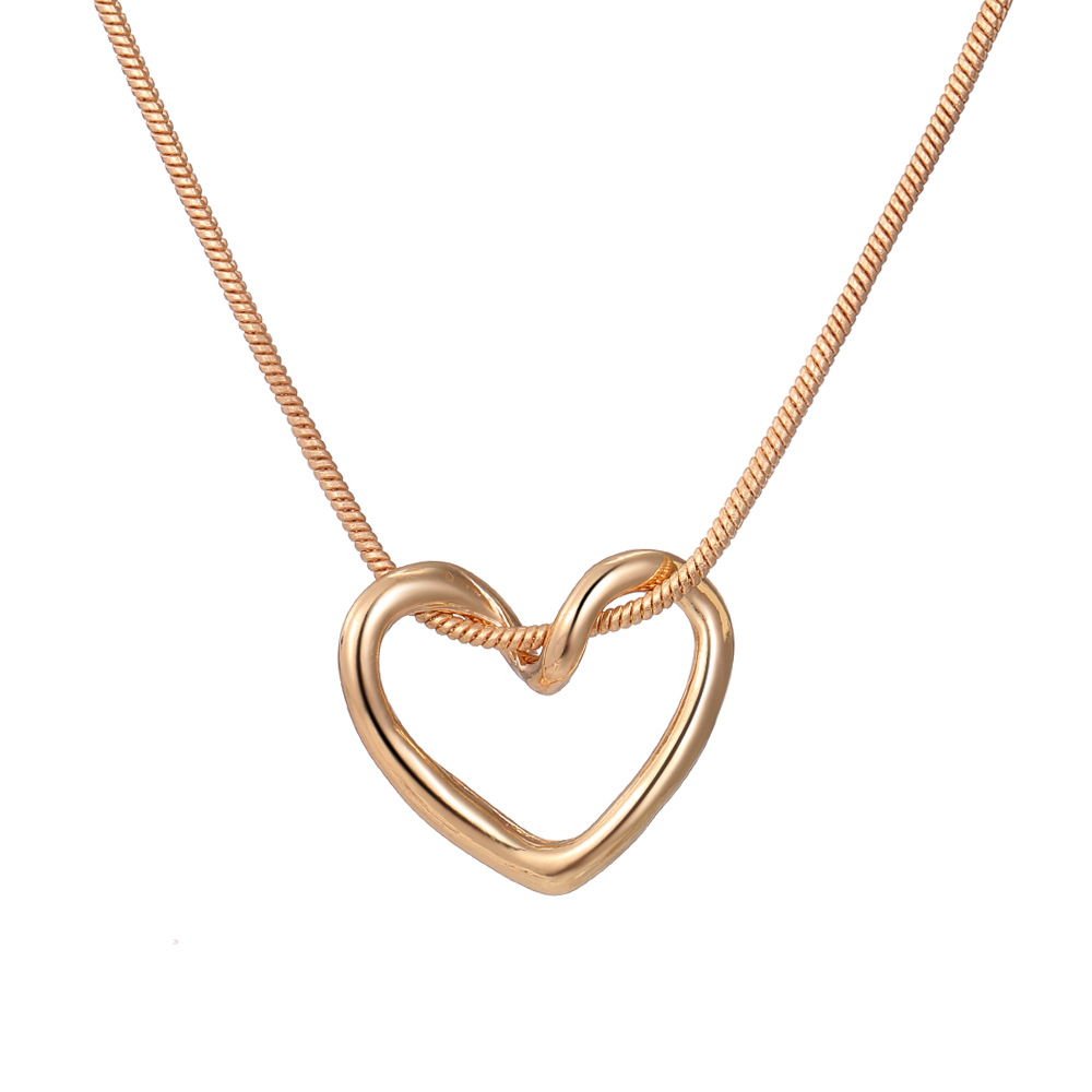 Charming Niche Hollow Heart Necklace for Women - Perfect Gift Idea - Image 7