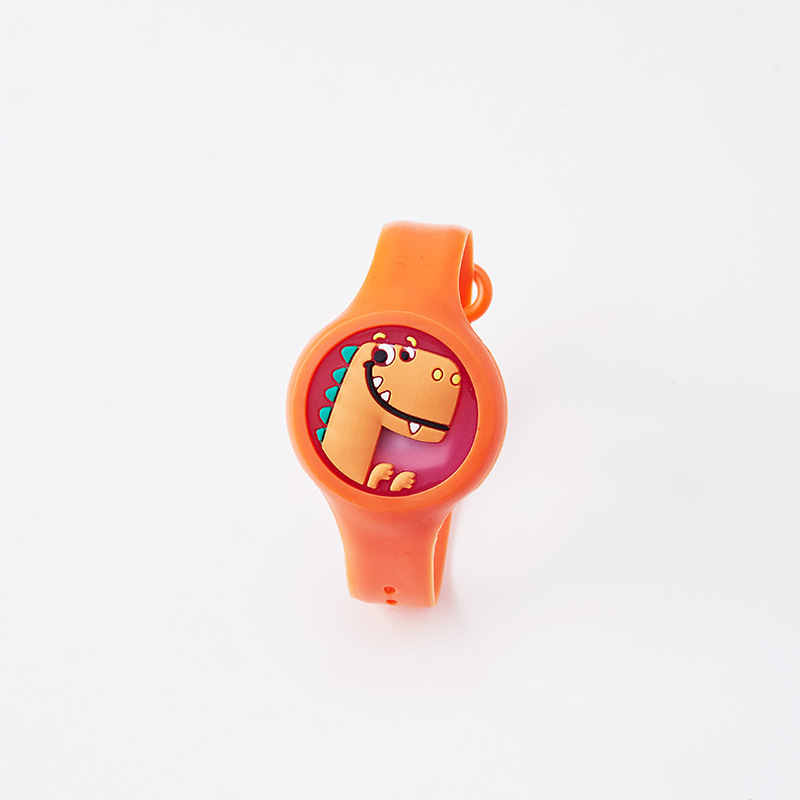 Creative Anti-Mosquito Watch: Silicone Mosquito Repellent Bracelet for Ultimate Protection - Image 7