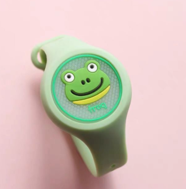 Creative Anti-Mosquito Watch: Silicone Mosquito Repellent Bracelet for Ultimate Protection - Image 9
