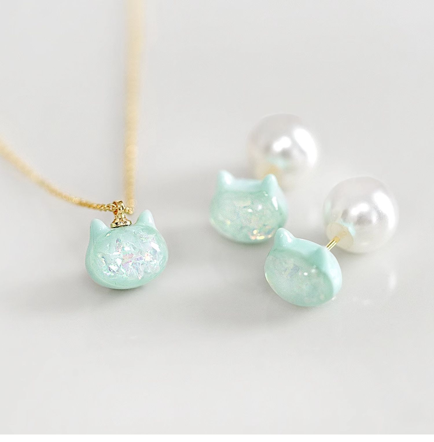 Adorable Starry Cat Small Pendant Necklace - Perfect Gift for Cat Lovers