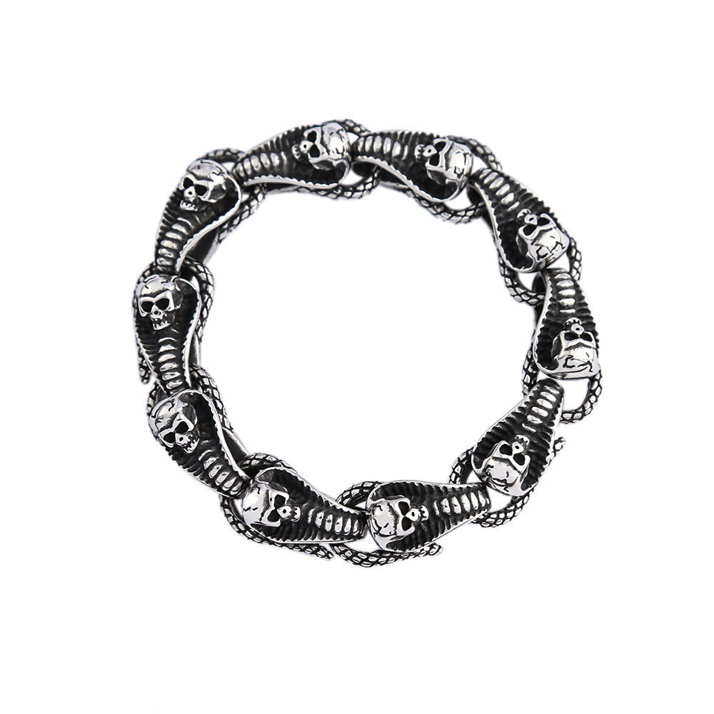 Stylish Titanium Steel Men's Skull Bracelet - Fashionable Accessory for Him - Image 9