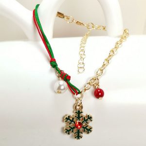 Festive Christmas Snowman Santa Claus Tree Snowflake Elk Bracelet - Charming Holiday Gift for Women, Perfect for New Year Fashion