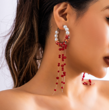 Trendy Women's Gothic Pearl Necklace for Fashion-Forward Style - Image 2