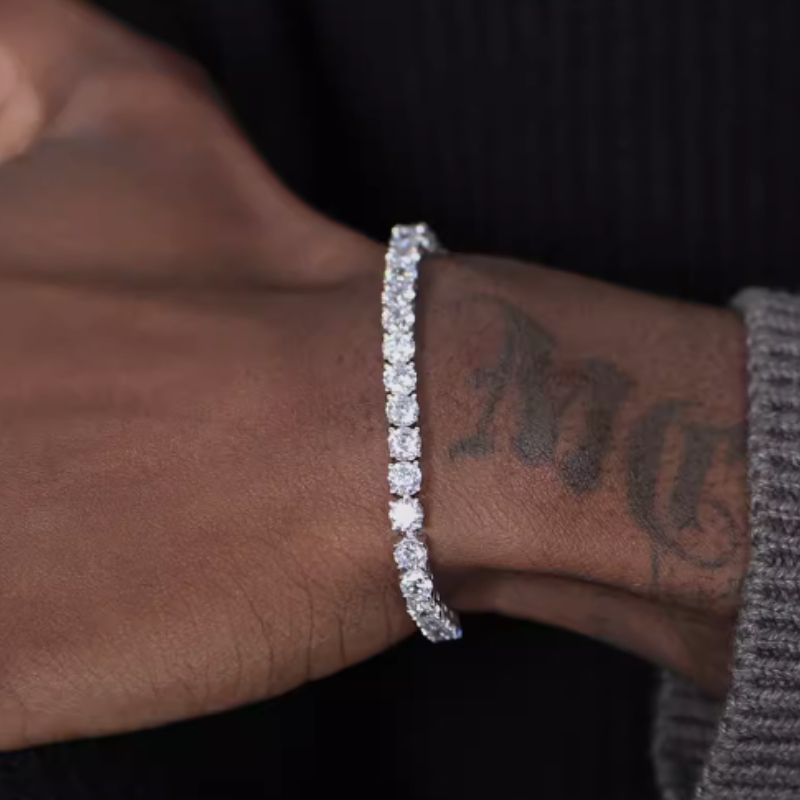 Trendy Women's Hip S925 Sterling Silver Bracelet - Stylish & Chic