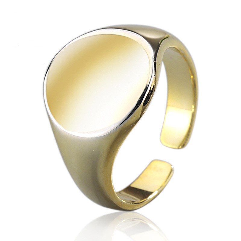 Stylish Oval Smooth Ring with Atmospheric Index - Fashion Accessory - Image 2