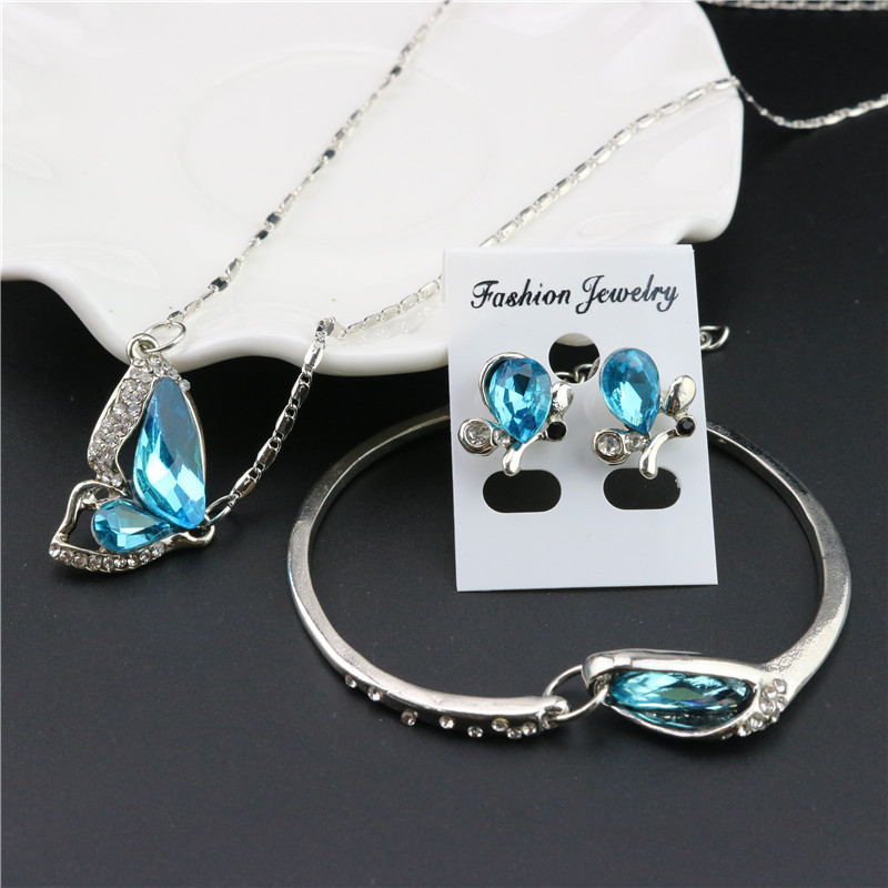 Elegant Three-Piece Necklace Set for Effortless Style and Versatility - Image 2