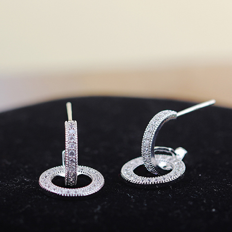 Elegant Women's Wild Silver Needle Circle Earrings with Zircon Inlay - Image 3