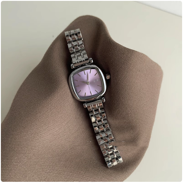 Premium Light Luxury Women's Quartz Watch for Special Interests - Image 4