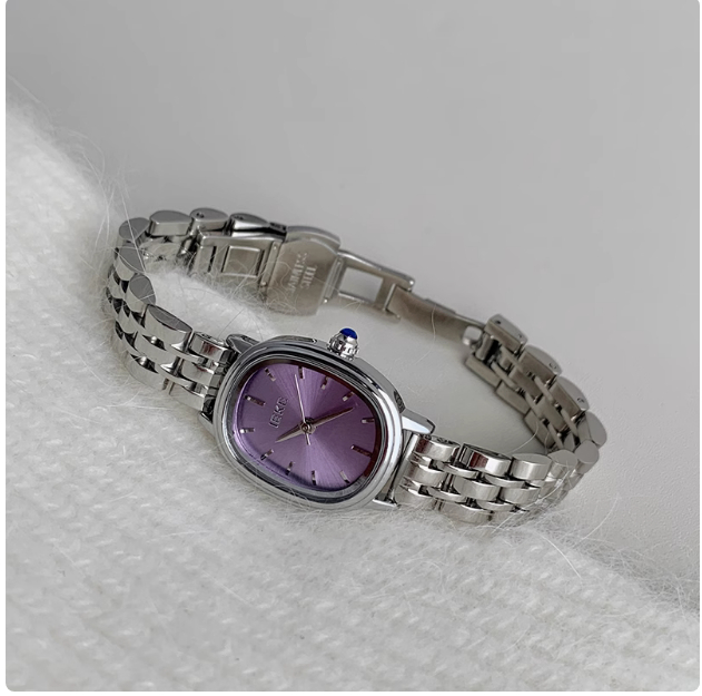 Premium Light Luxury Women's Quartz Watch for Special Interests - Image 6