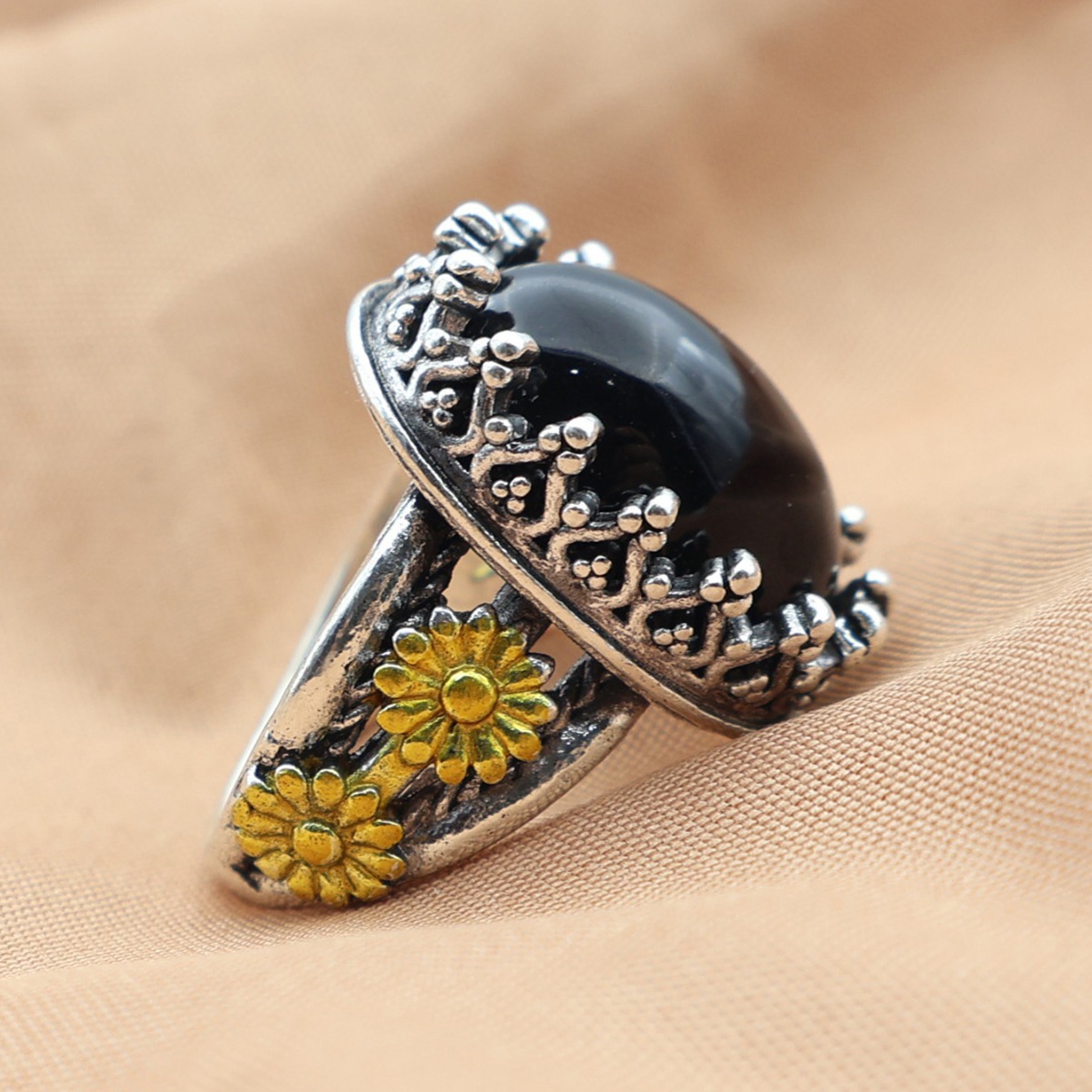 Elegant Two-tone Black Couple Ring with Simple Golden Trim Embossing - Image 4