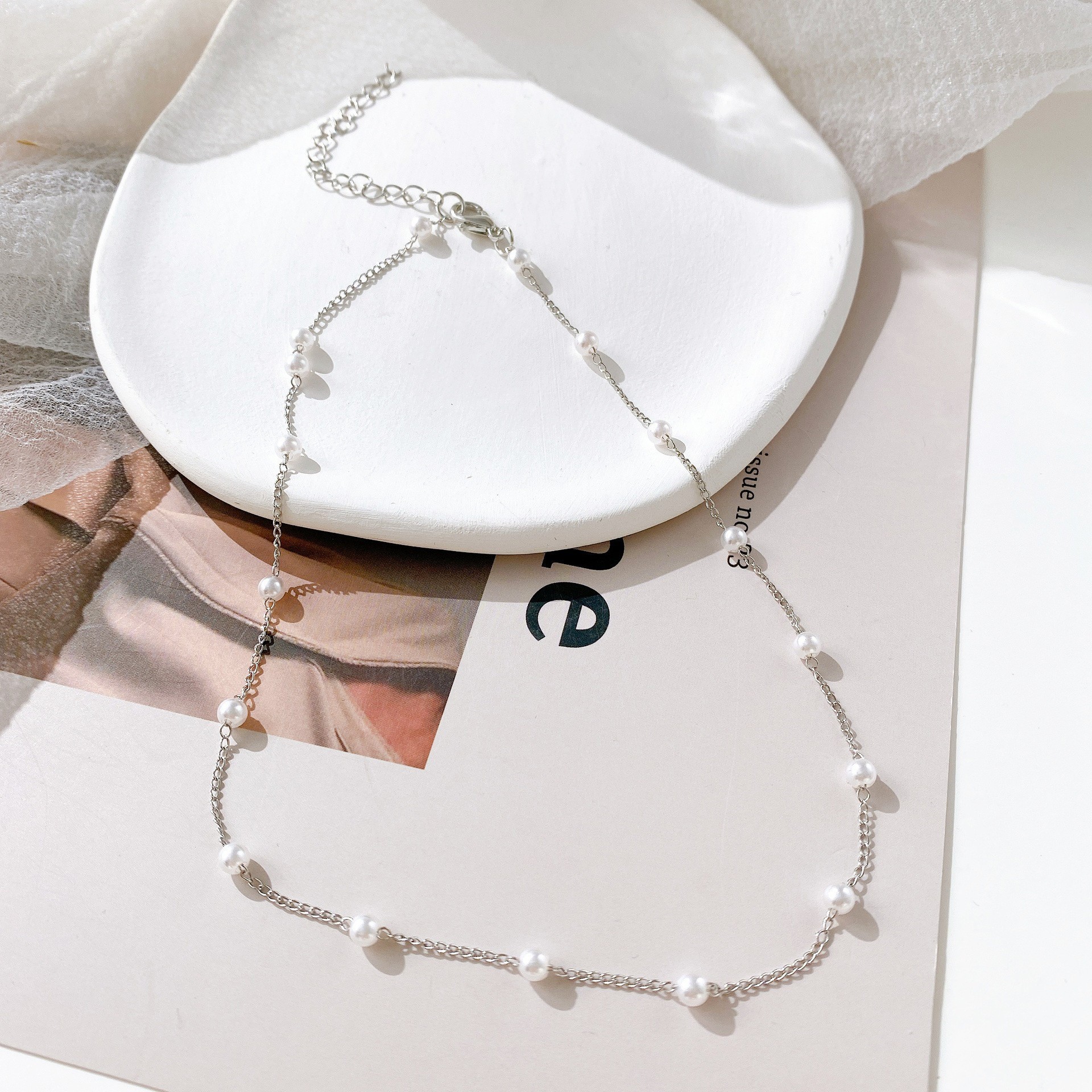 Charming French Vintage Pearl Necklace - Elegant and Sweet Design - Image 3