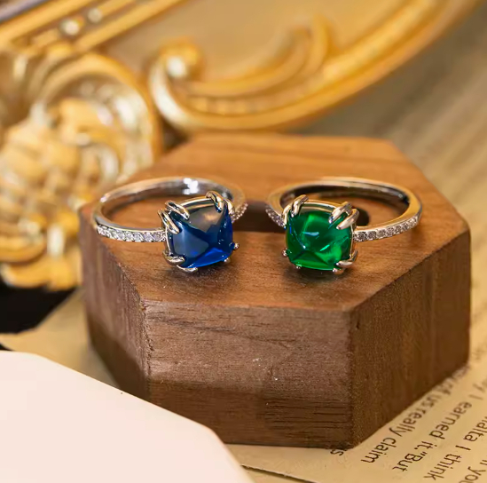Four Claw Diamond Women's Colorful Gemstone Treasure Ring - Image 2