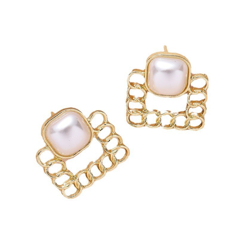 Vintage Pearl Fashion Chain Geometric Square Ear Studs for Stylish Elegance - Image 5