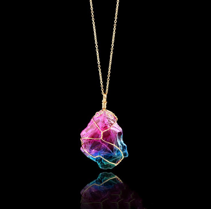Vibrant Seven-Color Natural Stone Rough Winding Crystal Pendant - Transparent Beauty - Image 5