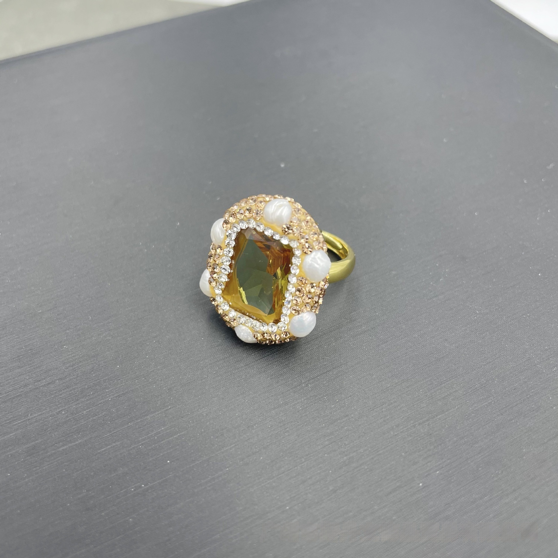 European American and French Style Elegant Photosensitive Stone Jewelry - Image 2