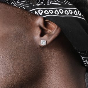 8mm Four-Claw Zircon Sterling Silver Diamond Stud Earrings - Elegant & Dazzling