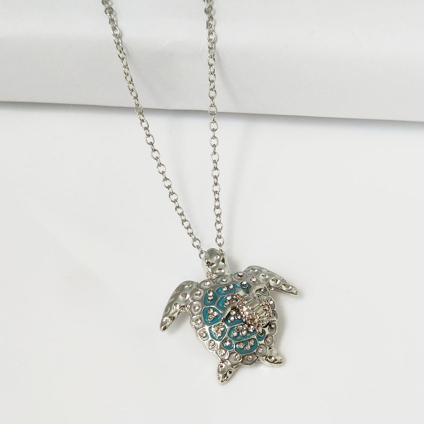 Trendy Turtle Pendant Necklace Set for Women - One Big & One Small Cute Animal Jewelry Gift for Parties