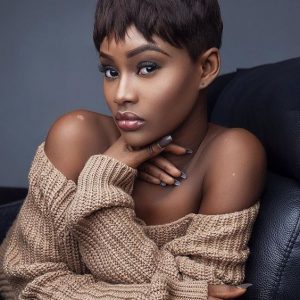 Stylish Short Brown Curly Hair for Women - Perfect for Effortless Chic Looks