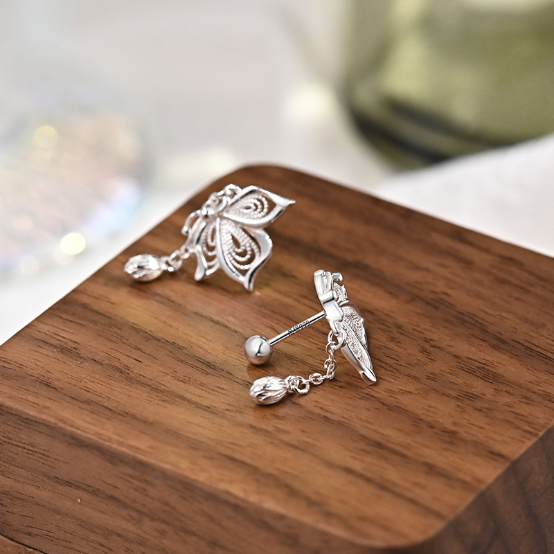 Stylish Women's S999 Silver Butterfly Earrings with Sweet Tassel Design - Image 2