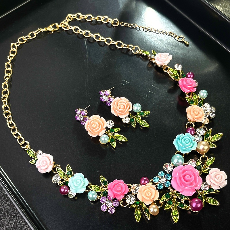 Camellia Suit 3D Floral Earrings and Necklace Set for Elegant Style - Image 4