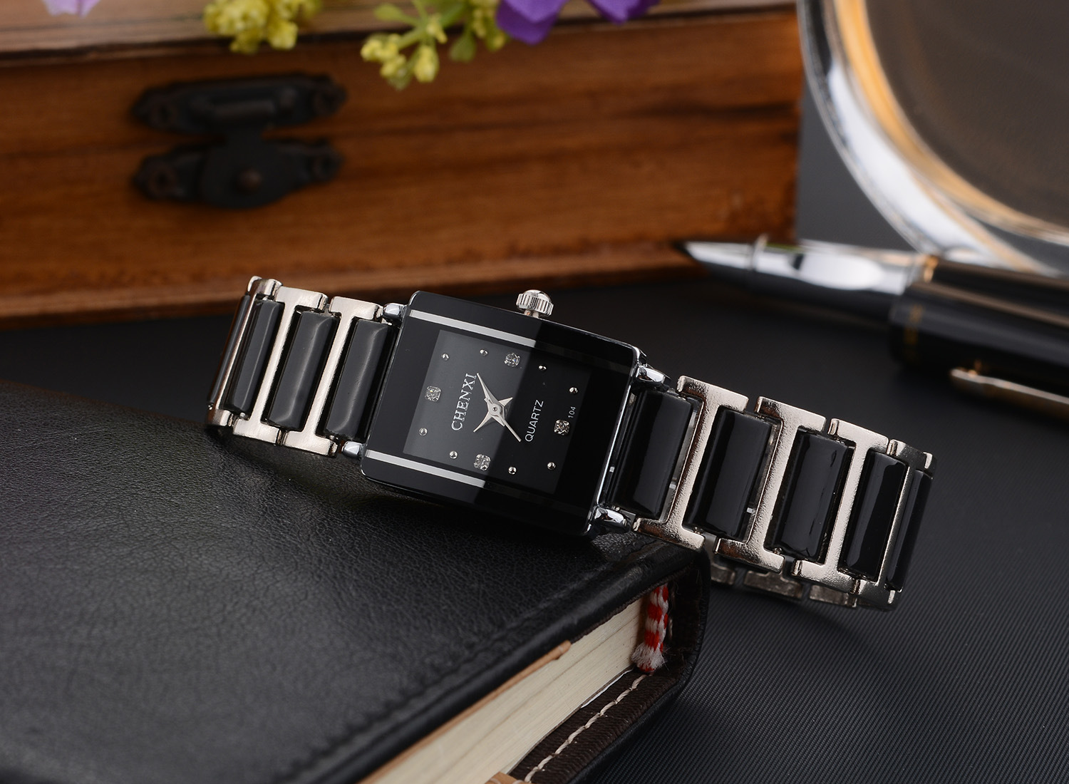 Couple's Elegant Square Diamond Quartz Watch Set for Timeless Style - Image 5