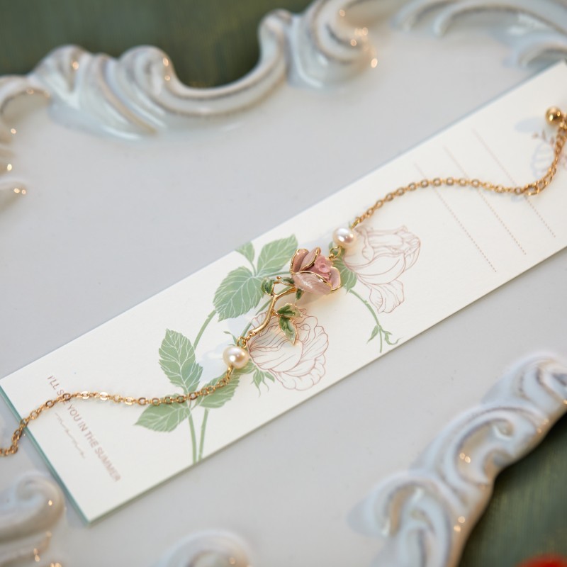 Elegant Super Gentle Rose Retro Enamel Drip Glazed Brass Gold-Plated Pearl Bracelet - Image 4
