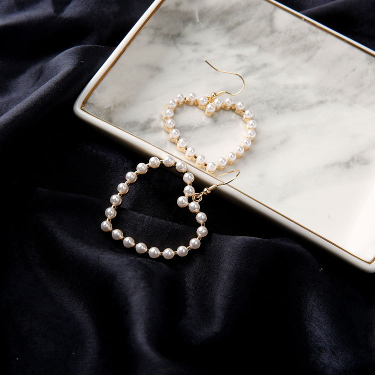 Charming Peach Heart Pierced Pearl Earrings for a Delightful Look