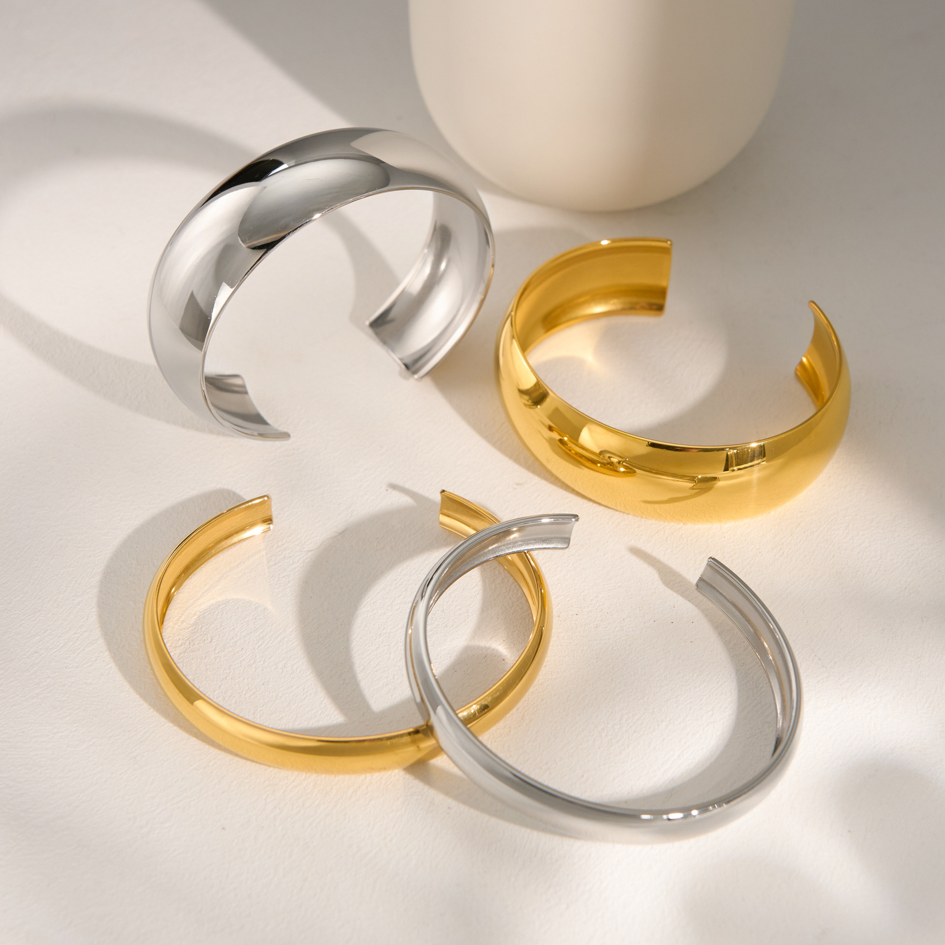 Stylish Women's Titanium Steel Bracelet with Fine Polished Surface - Image 4