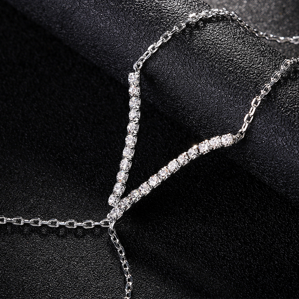 Elegant Women's V-Finger Copper Bracelet - Silver Double-Layer Design - Image 4