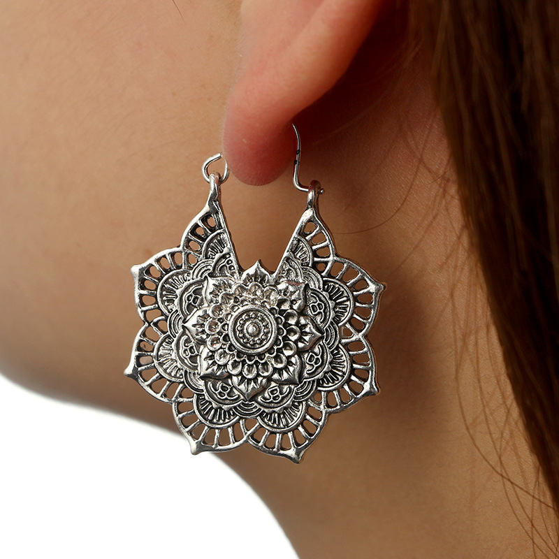 Vintage Ethnic Metal Openwork Floral Earrings - Unique Flower Design - Image 3