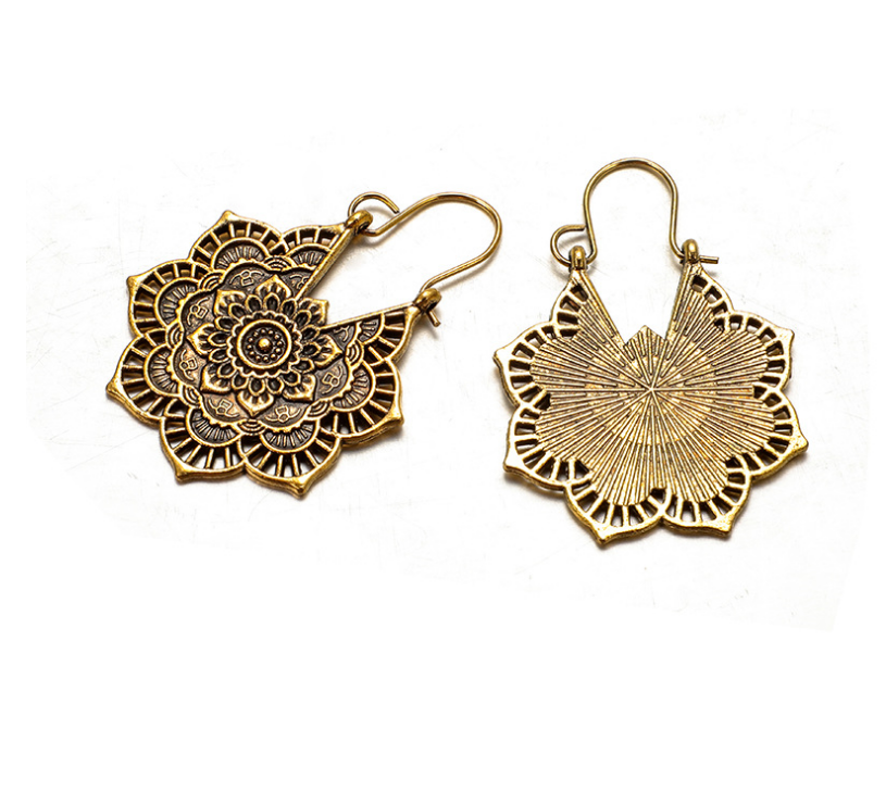 Vintage Ethnic Metal Openwork Floral Earrings - Unique Flower Design - Image 5