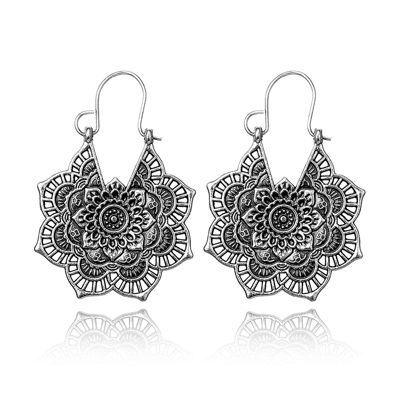 Vintage Ethnic Metal Openwork Floral Earrings - Unique Flower Design - Image 7