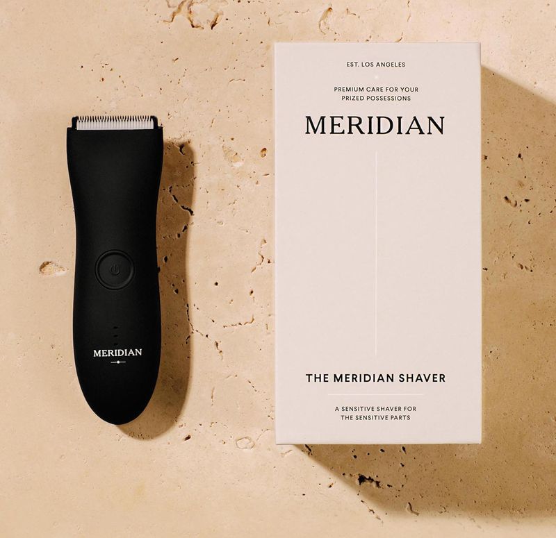 Waterproof Cordless Electric Body Hair Trimmer for Effortless Grooming - Image 4