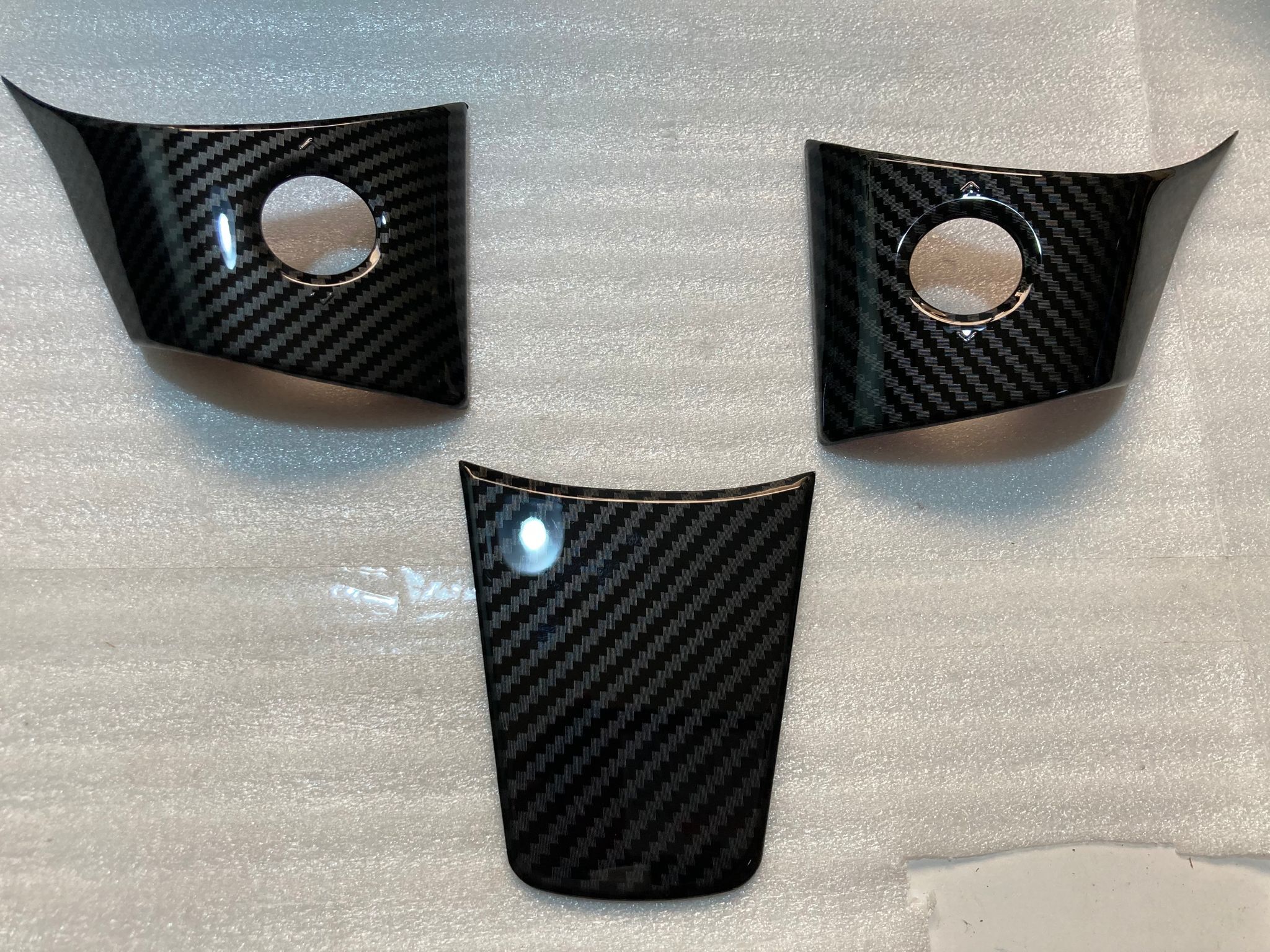 3-Piece Car Steering Wheel Decoration Set for Tesla Model 3 with Logo - Image 2