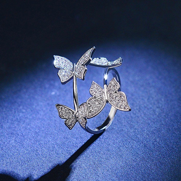 Adjustable Butterfly Ring - Stylish and Versatile Jewelry for Every Occasion - Image 3