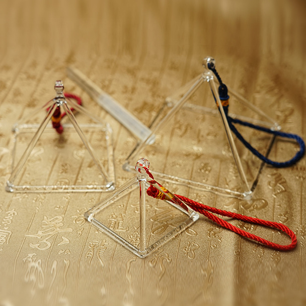 Professional Transparent Quartz Crystal Pyramid Yoga Instrument with Four-Corner Music Stand - Image 5