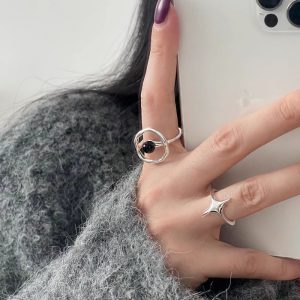 Stylish Black Agate Ring for Women - Versatile Cold Niche Star Design