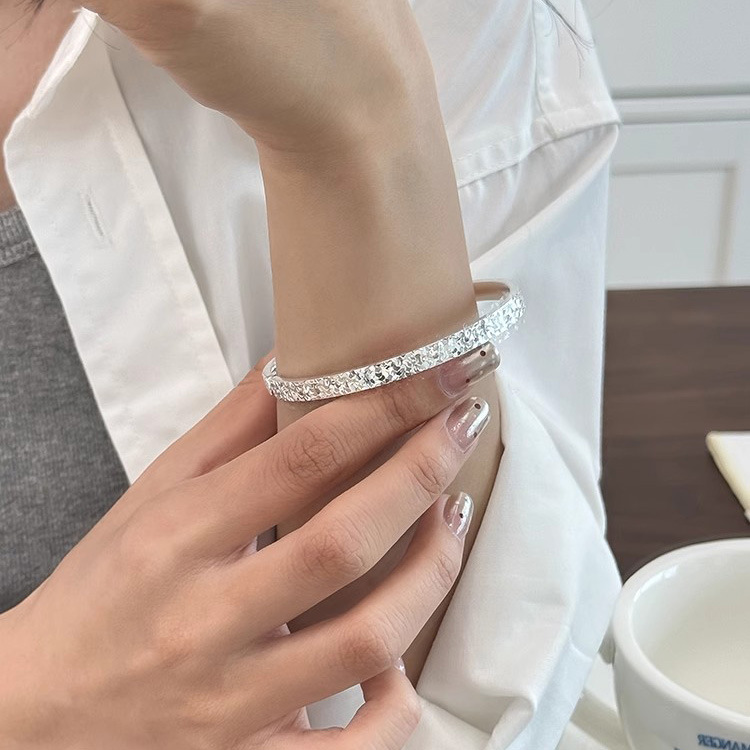 Elegant Women's Silver Bracelet with Simple Starry Sky Design - Image 6
