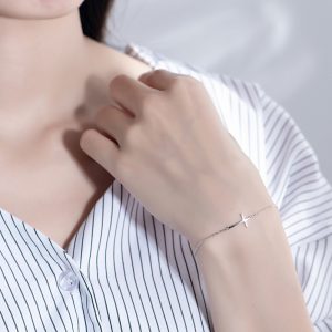 Trendy Personality Cross Bracelet for Women - Stylish Fashion Accessory