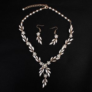 Elegant Three-Piece Bridal Jewelry Set: Alloy-Plated Earrings & Necklace for European and American Brides