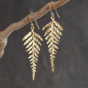 Stylish Women's Bohemian Gold Leaf-Shaped Earrings with Simple Tassels