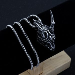 Durable Stainless Steel Long Horn Pendant Necklace - Stylish & Unique Design