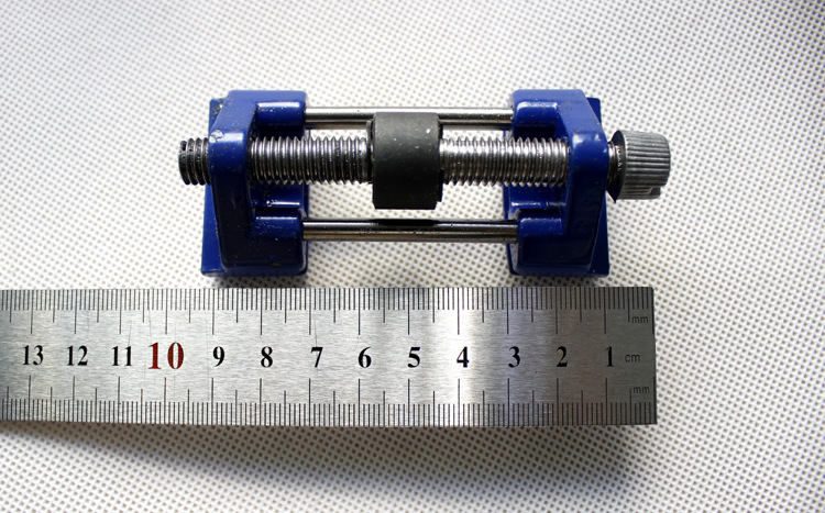Manual Woodworking Sharpener for Precision Edge Maintenance - Image 4