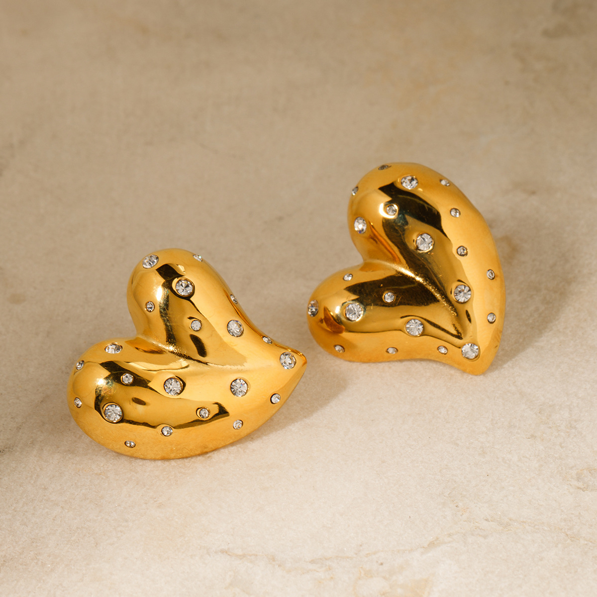 Elegant 18K Gold Stainless Steel Heart Earrings with White Diamond Inlay